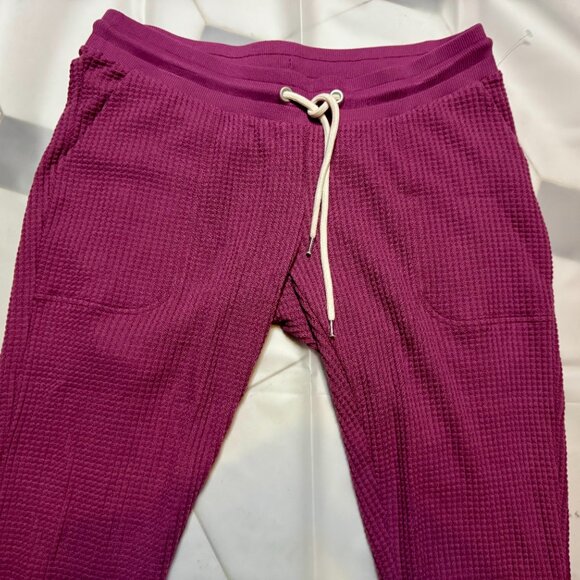 Gap Maternity ladies small waffle Cranberry Red Drawstring Thermal Jogger Pants - Picture 3 of 5